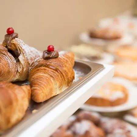 Отель Fiamma & Чезенатико