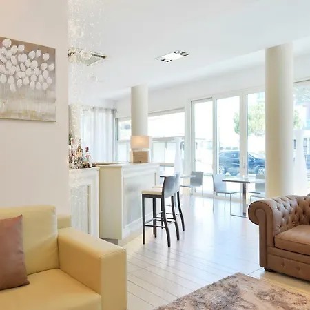 فندق Fiamma & تْشيزيناتيكو