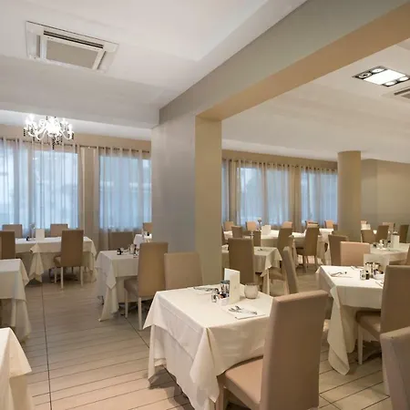 Fiamma & 4* Чезенатико