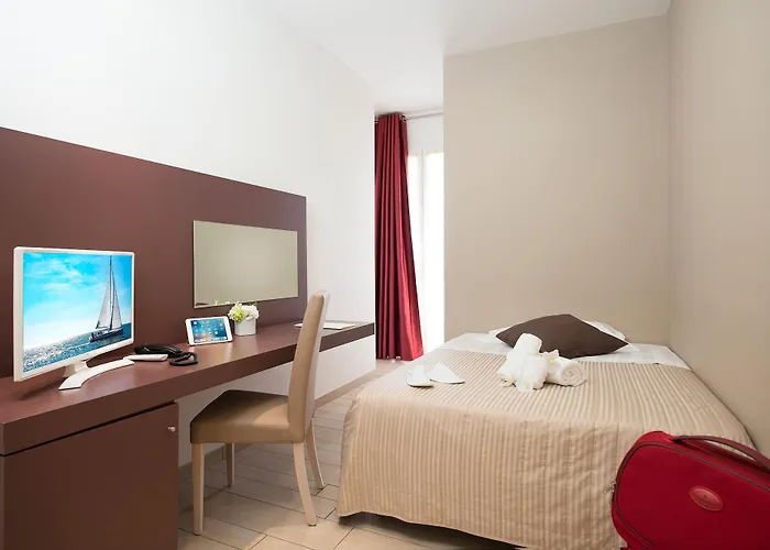 Hotel Fiamma & 4*